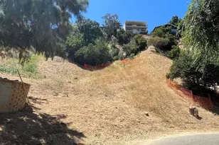 4556 Ensenada Dr, Woodland Hills, CA 91364 - Photo 1