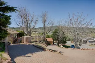 43134 Peek a Boo Rd, Lake Hughes, CA 93532 - Photo 5