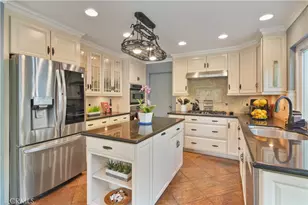 1919 Stonesgate, Westlake Village, CA 91361 - Photo 17