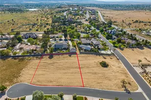 41915 Loma Vista, Lancaster, CA 93536 - Photo 1