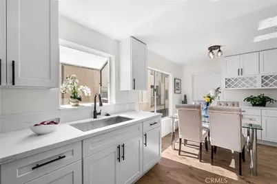 8800 Burnet Avenue #15, North Hills, CA 91343 - Photo 17