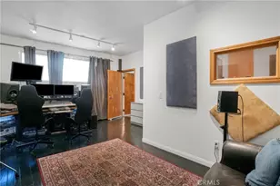 3839 Davana Rd, Sherman Oaks, CA 91423 - Photo 7