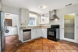 22117 San Miguel, Woodland Hills, CA 91364 - Photo 9