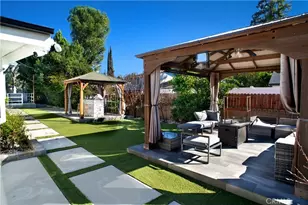 7622 Pomelo Dr, West Hills, CA 91304 - Photo 13