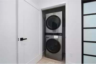 22284 Avenue San Luis, Woodland Hills, CA 91364 - Photo 49