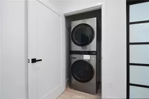 22284 Avenue San Luis, Woodland Hills, CA 91364 - Photo 49