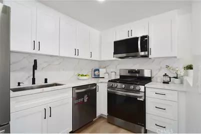 22284 Avenue San Luis, Woodland Hills, CA 91364 - Photo 57