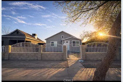 923 Sumner Street, Bakersfield, CA 93305 - Photo 1