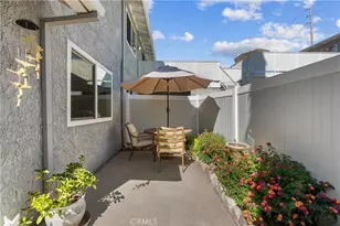 28152 Robin, Saugus, CA 91350 - Photo 5