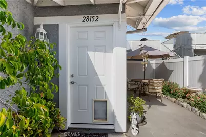 28152 Robin, Saugus, CA 91350 - Photo 7