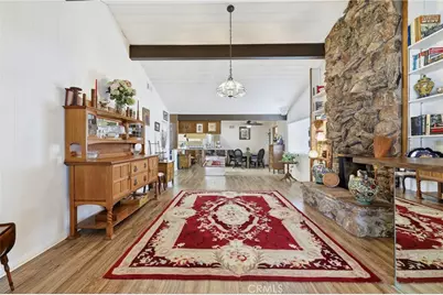 10516 Independence Avenue, Chatsworth, CA 91311 - Photo 11