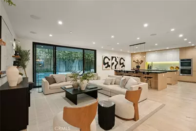 4242 Vantage Avenue, Studio City, CA 91604 - Photo 3