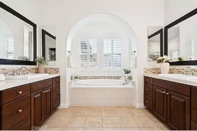 15930 Mandalay Road, Canyon Country, CA 91387 - Photo 35