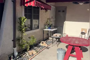 23509 Via Chantilly, Valencia, CA 91355 - Photo 9