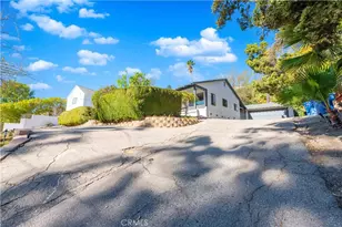 23345 Oxnard St, Woodland Hills, CA 91367 - Photo 35