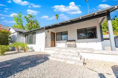 23345 Oxnard Street, Woodland Hills, CA 91367 - Photo 1