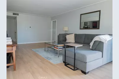 5050 Coldwater Canyon #102, Sherman Oaks, CA 91423 - Photo 9