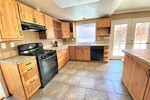 39221 Beacon Ln, Palmdale, CA 93551 - Photo 13