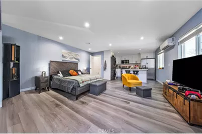 20200 Lassen, Chatsworth, CA 91311 - Photo 5