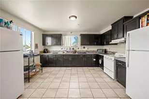 152 W 111th Pl, Los Angeles, CA 90061 - Photo 15