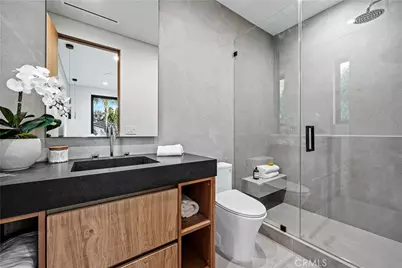 14812 Huston Street, Sherman Oaks, CA 91403 - Photo 19