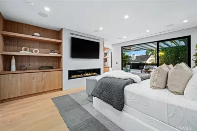 14812 Huston Street, Sherman Oaks, CA 91403 - Photo 13