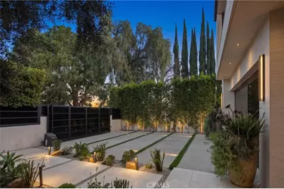 14812 Huston Street, Sherman Oaks, CA 91403 - Photo 3