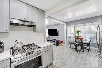 11068 Penrose Street, Los Angeles, CA 91352 - Photo 9