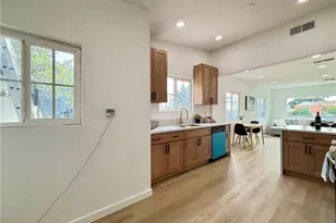 1327 W 97th St, Los Angeles, CA 90044 - Photo 19