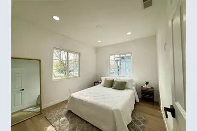 1327 W 97th Street, Los Angeles, CA 90044 - Photo 25