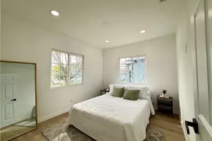 1327 W 97th St, Los Angeles, CA 90044 - Photo 25