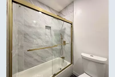 1327 W 97th Street, Los Angeles, CA 90044 - Photo 35