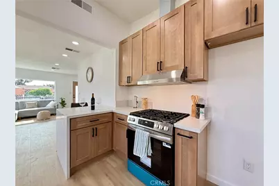 1327 W 97th Street, Los Angeles, CA 90044 - Photo 15