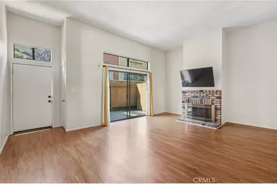 334 W 220th Street, Carson, CA 90745 - Photo 5