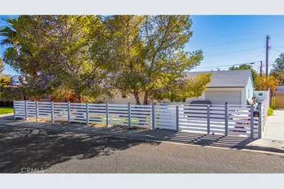 225 W French Avenue, Ridgecrest, CA 93555 - Photo 13