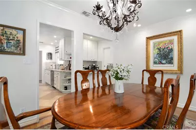 5348 Veloz Avenue, Tarzana, CA 91356 - Photo 9