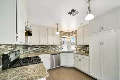 42935 Lemonwood, Lancaster, CA 93536 - Photo 17