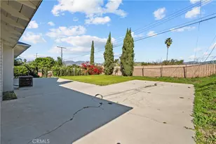 11010 Borden, Pacoima, CA 91331 - Photo 37
