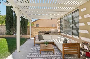 28996 Garnet Canyon Dr, Saugus, CA 91390 - Photo 29