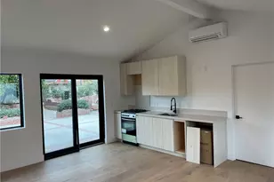 22651 Oxnard St, Woodland Hills, CA 91367 - Photo 13