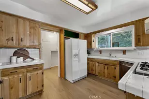 4775 Regalo Rd, Woodland Hills, CA 91364 - Photo 21