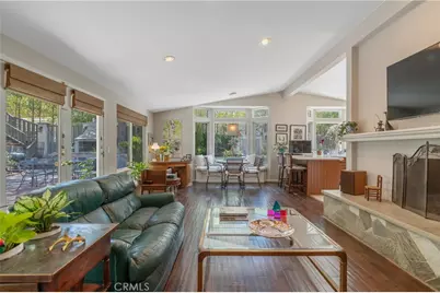 3818 Hayvenhurst Avenue, Encino, CA 91436 - Photo 17