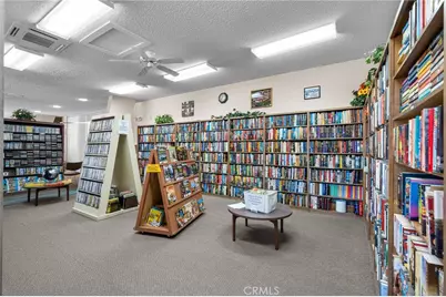 19366 Avenue Of The Oaks, Newhall, CA 91321 - Photo 43