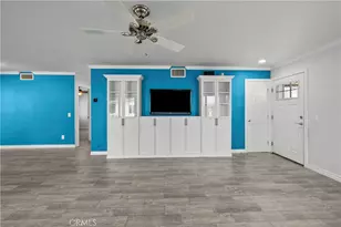 19366 Ave Of The Oaks, Newhall, CA 91321 - Photo 5