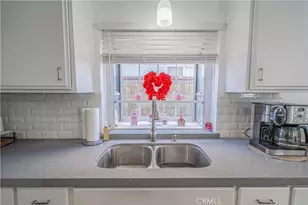 27738 Hyssop Ln, Saugus, CA 91350 - Photo 17