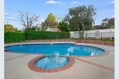 22114 Burton Street, Canoga Park, CA 91304 - Photo 11