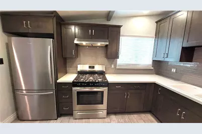 8649 Cantaloupe Avenue, Panorama City, CA 91402 - Photo 7