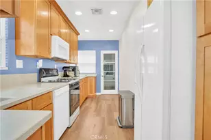 1343 N Whitnall Hwy, Burbank, CA 91505 - Photo 7