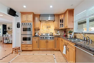 11917 Paso Robles, Granada Hills, CA 91344 - Photo 5