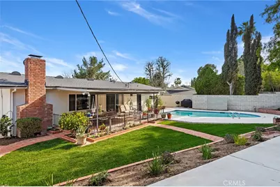 11917 Paso Robles, Granada Hills, CA 91344 - Photo 21